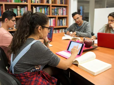 management students learning