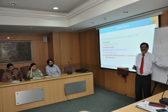 Dr.(Prof.) Ashok Bhagat at FIEO Workshop With JIMS