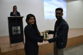 JIMS Organized a Motivational Session By Mr. Hitesh Ramchandani