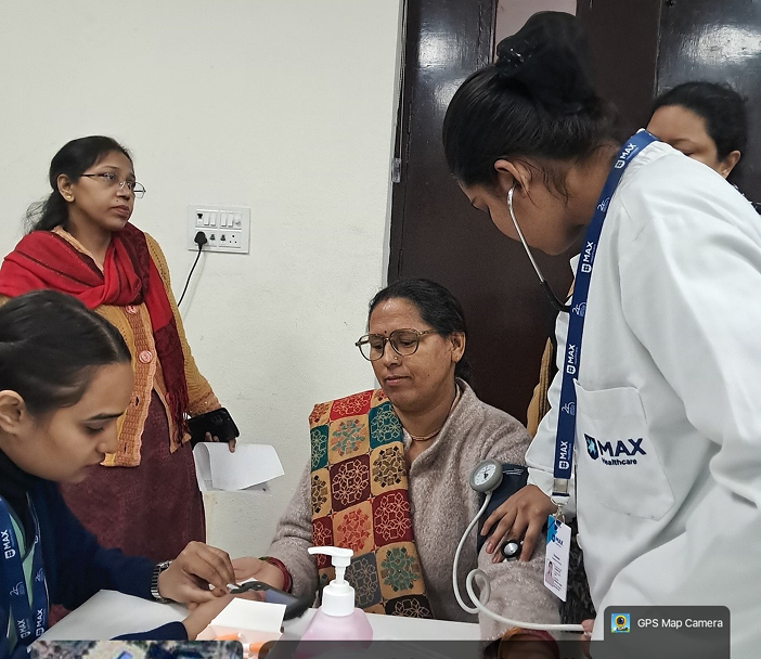 MAX hospital doctors at NSS camp