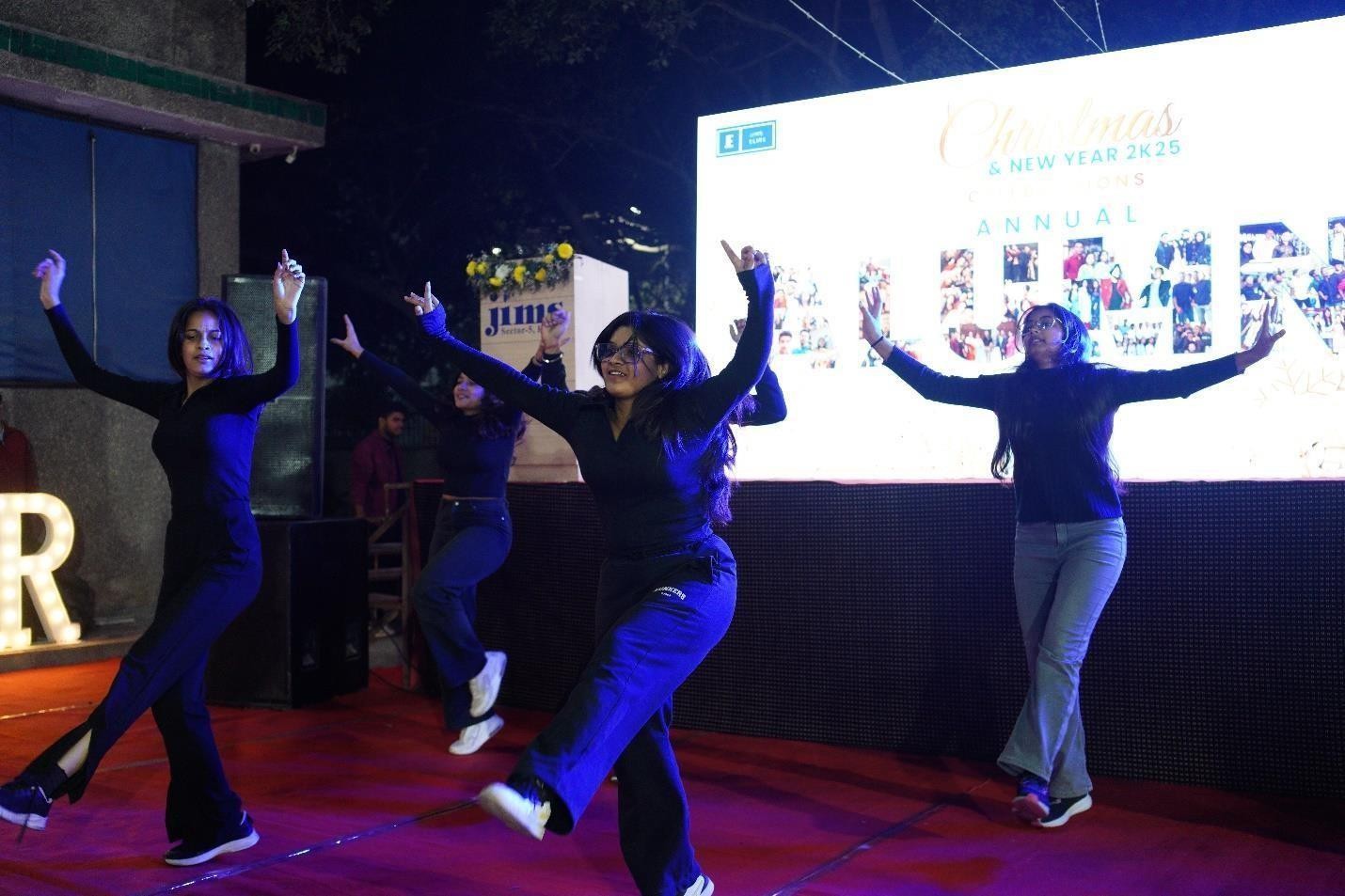 dance on christmas carnival