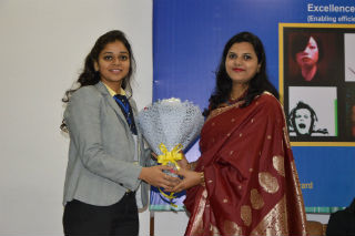 PGDM-Retail Management students at JIMS