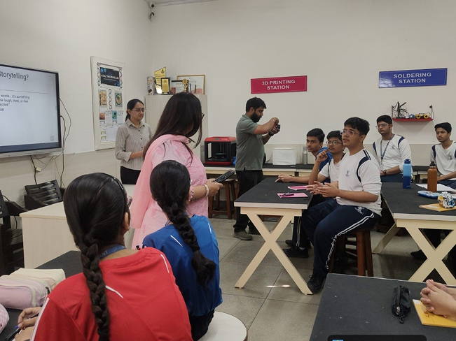 storytelling training session