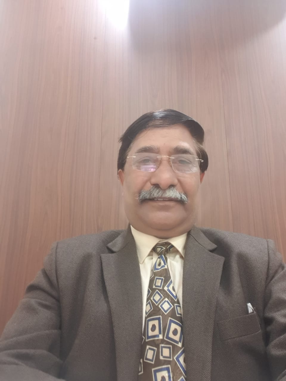 Dr. Vinod Kumar
